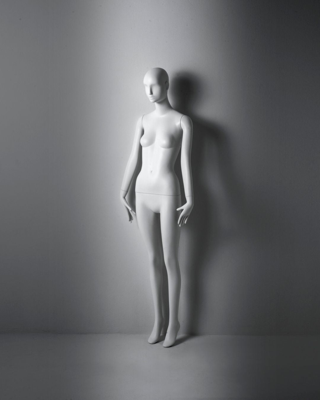 Schläppi 2200 Gloss White Mannequin | American Deadstock